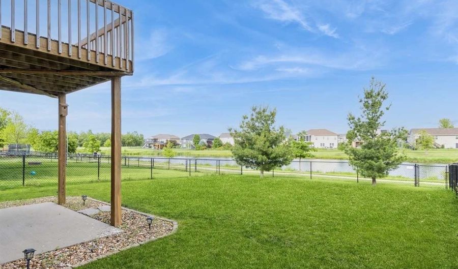 90 S Park Ridge Rd, North Liberty, IA 52317 - 3 Beds, 4 Bath