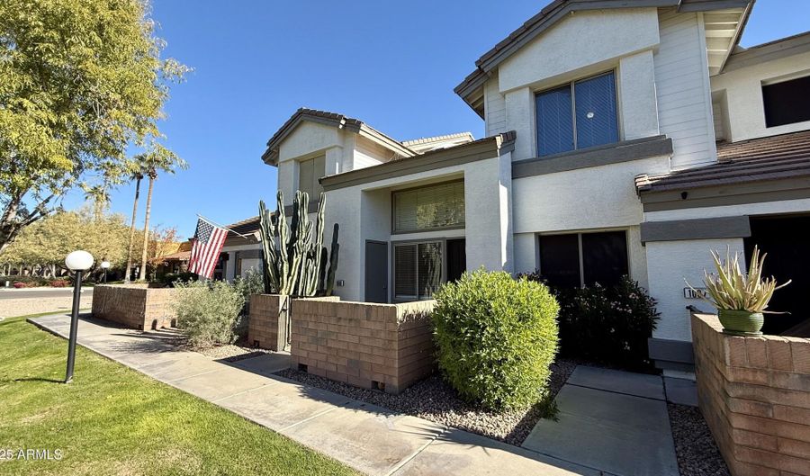 2201 N COMANCHE Dr 1006, Chandler, AZ 85224 - 1 Beds, 1 Bath