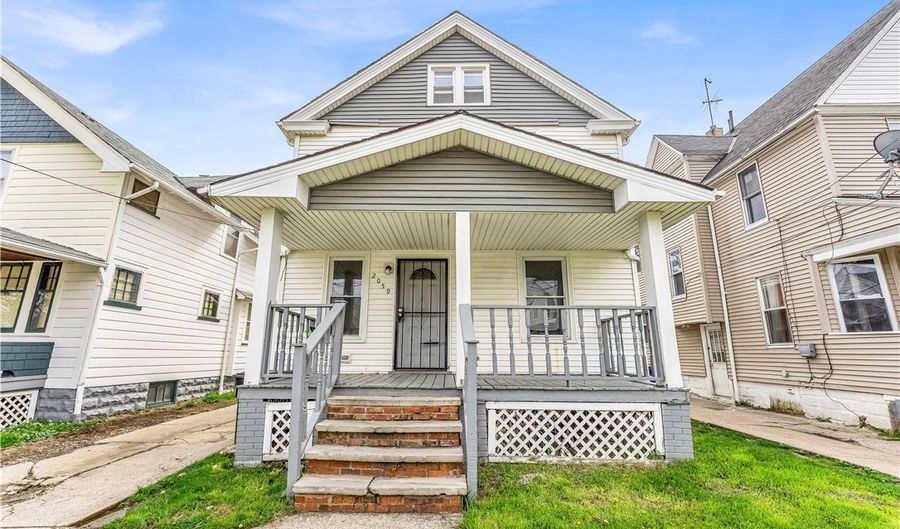 2059 W 104th St, Cleveland, OH 44102 - 4 Beds, 1 Bath