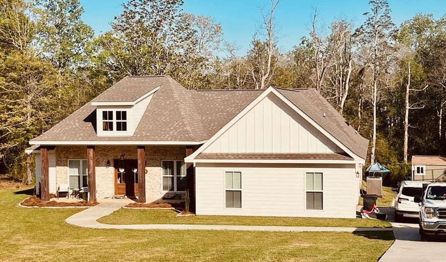22 Forrest View Dr, Carriere, MS 39426 - 4 Beds, 3 Bath