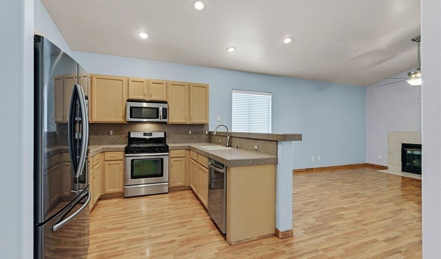 322 Dazzling Ter, Henderson, NV 89012 - 4 Beds, 2 Bath