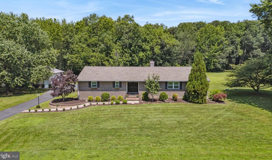 677 OLD PORTER Rd, Bear, DE 19701 - 3 Beds, 3 Bath