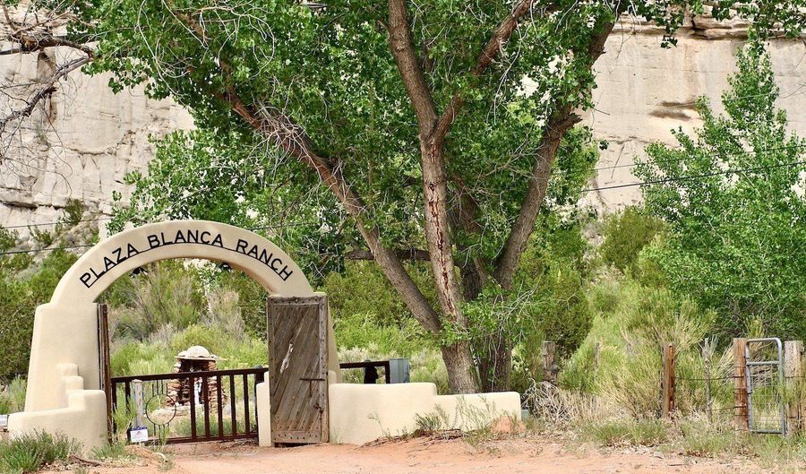 Plaza Blanca Ranch, Abiquiu, NM 87510 - 7 Beds, 6 Bath