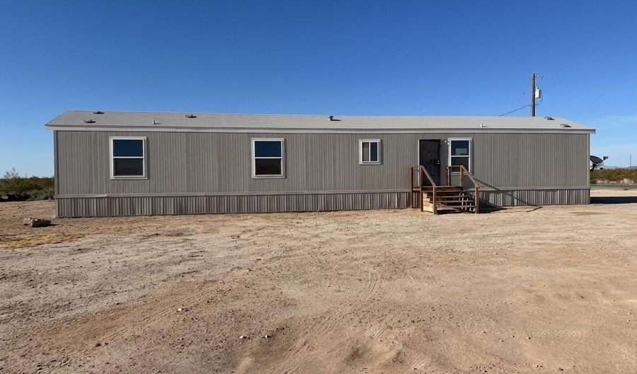 33336 Sahara Way, Bouse, AZ 85325 - 3 Beds, 2 Bath