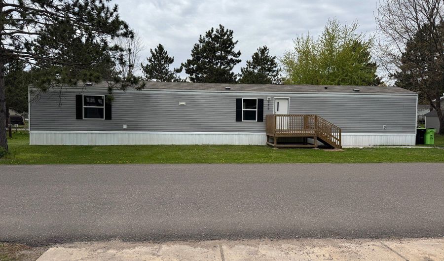 485 Lupine Ln, Altoona, WI 54720 - 3 Beds, 2 Bath