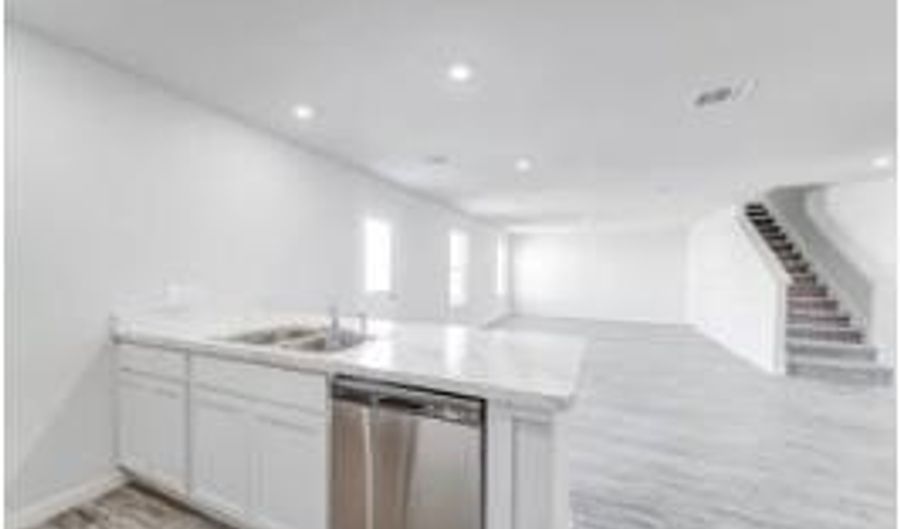 3541 Water Ridge Ct, Abilene, TX 79602 - 5 Beds, 3 Bath