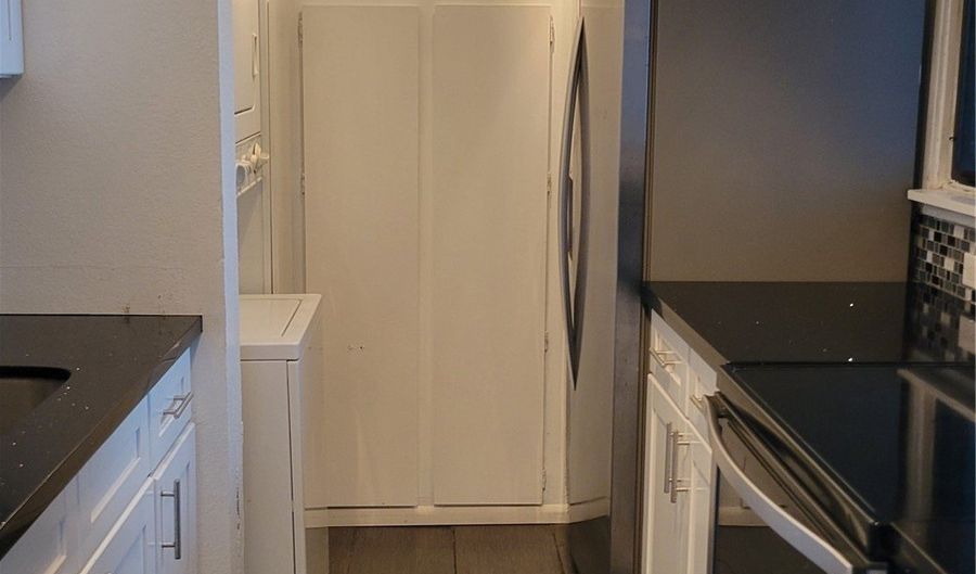 2100 Date St 1802, Honolulu, HI 96826 - 1 Beds, 1 Bath