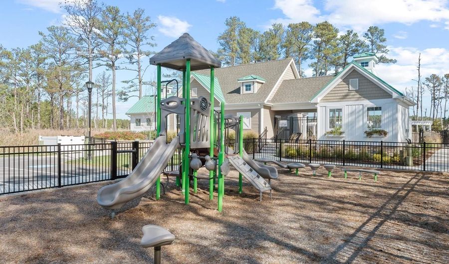 33685 HALFORD Cir, Lewes, DE 19958 - 5 Beds, 5 Bath
