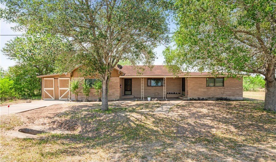 2488 Fm 735, Alice, TX 78332 - 3 Beds, 2 Bath