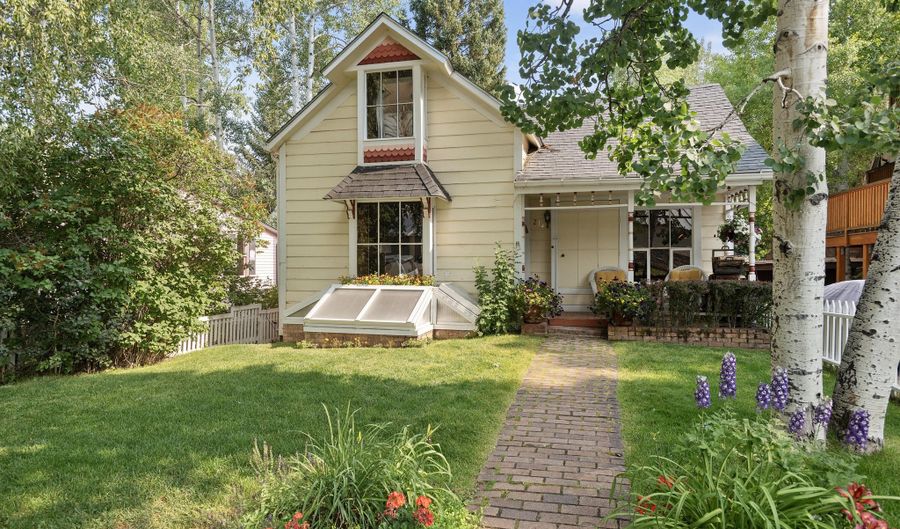 214 W Hyman Ave, Aspen, CO 81611 - 4 Beds, 3 Bath