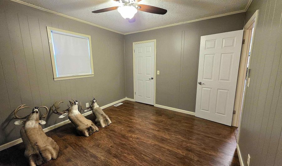 4835 Airport Rd, Almo, KY 42020 - 3 Beds, 2 Bath