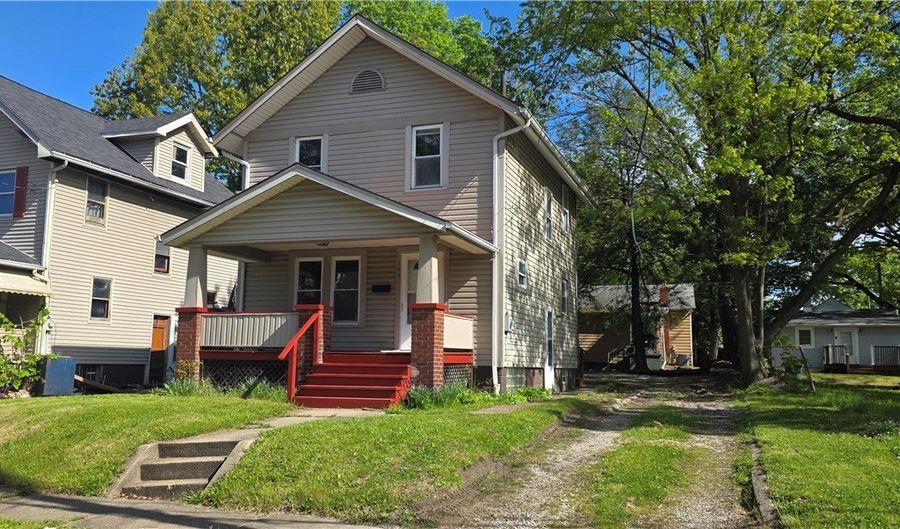 147 Brighton Dr, Akron, OH 44301 - 3 Beds, 1 Bath
