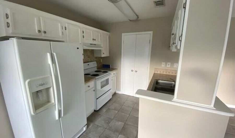 353 Bells Ferry Dr, Biloxi, MS 39531 - 2 Beds, 1 Bath