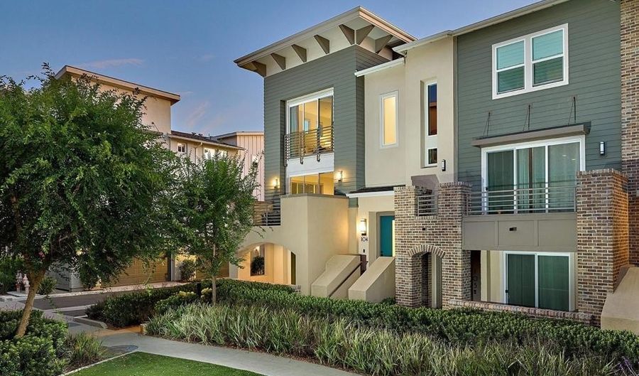 6140 Colt Pl 104, Carlsbad, CA 92009 - 3 Beds, 4 Bath