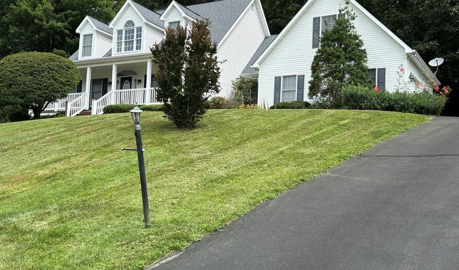 16359 Old Timber Rd, Abingdon, VA 24210 - 4 Beds, 4 Bath