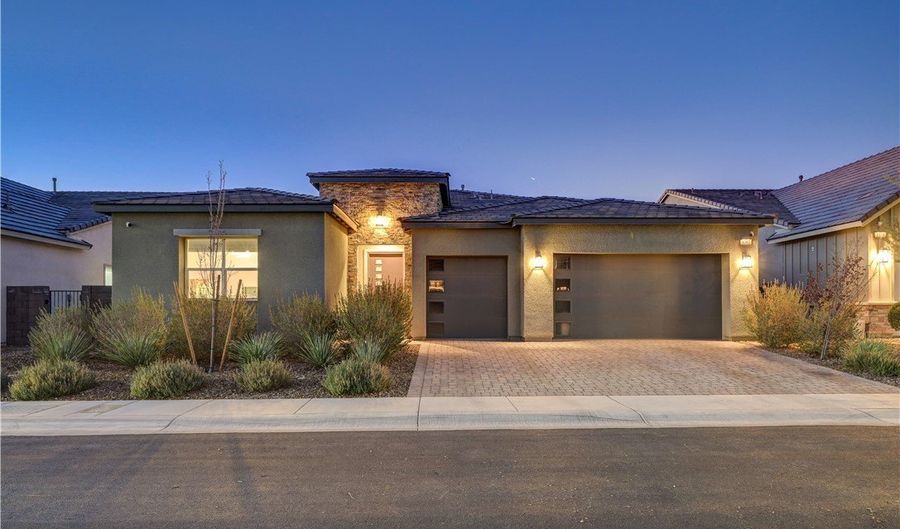 3382 Creek Bend Ave, Henderson, NV 89044 - 4 Beds, 4 Bath