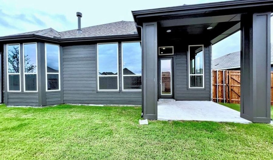 932 Highberry Dr, Anna, TX 75409 - 4 Beds, 3 Bath