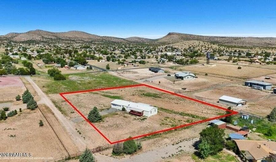 2920 W Otmo Dr, Chino Valley, AZ 86323 - 5 Beds, 3 Bath