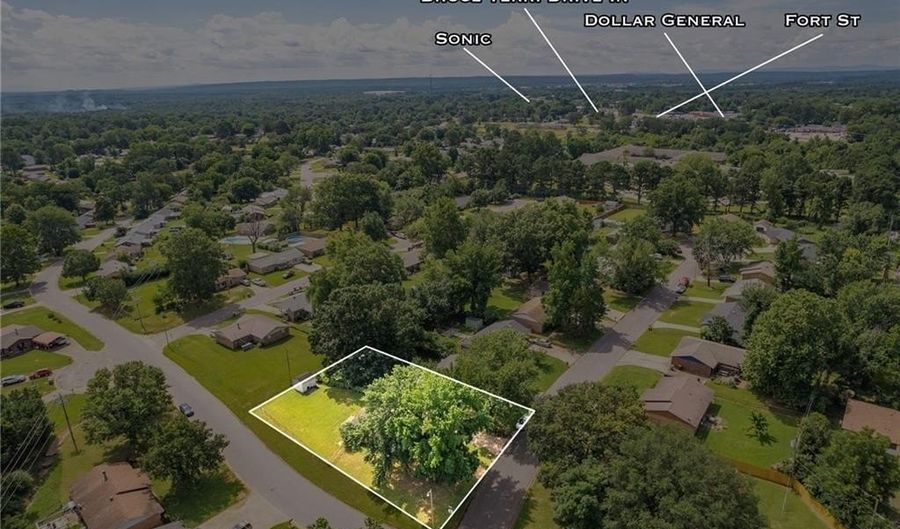 1512 14th Cir, Barling, AR 72923 - 3 Beds, 2 Bath
