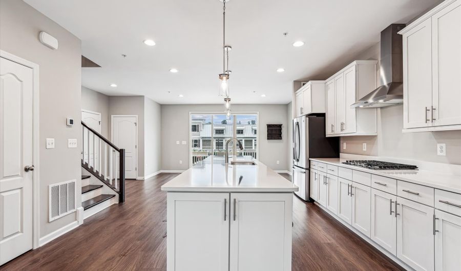 206 ASHTON MARKET Aly, Ashton, MD 20861 - 3 Beds, 4 Bath