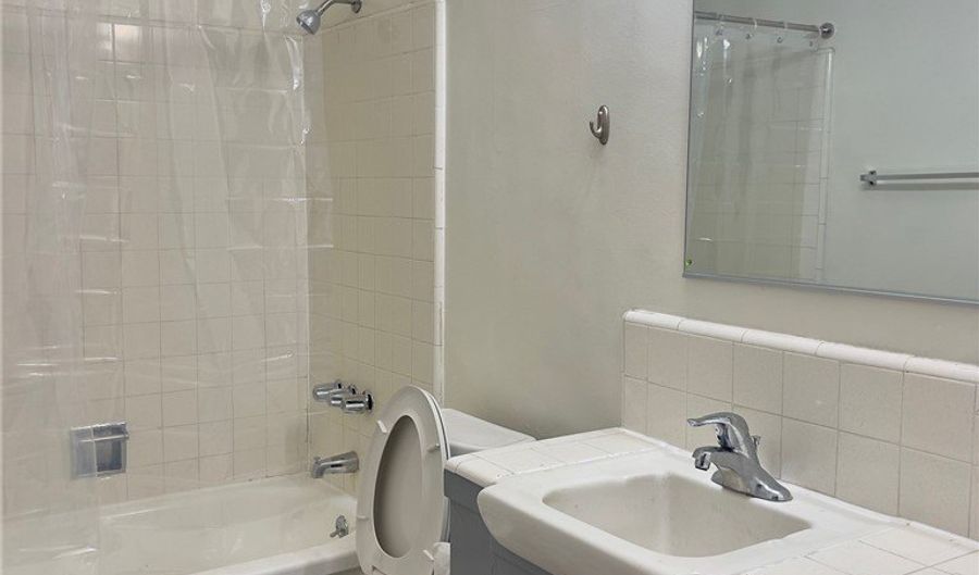 1024 S Atalantic Blvd 15, Alhambra, CA 91803 - 1 Beds, 1 Bath