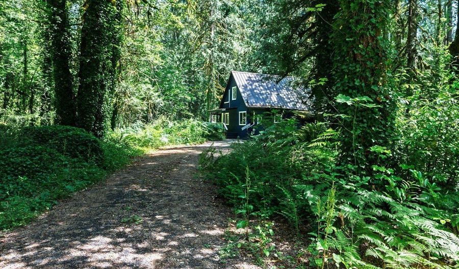 64277 E BRIGHTWOOD LOOP Rd, Brightwood, OR 97011 - 2 Beds, 2 Bath