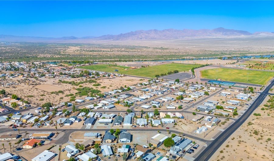 2262 W Riverview Cir, Bullhead City, AZ 86442 - 3 Beds, 2 Bath