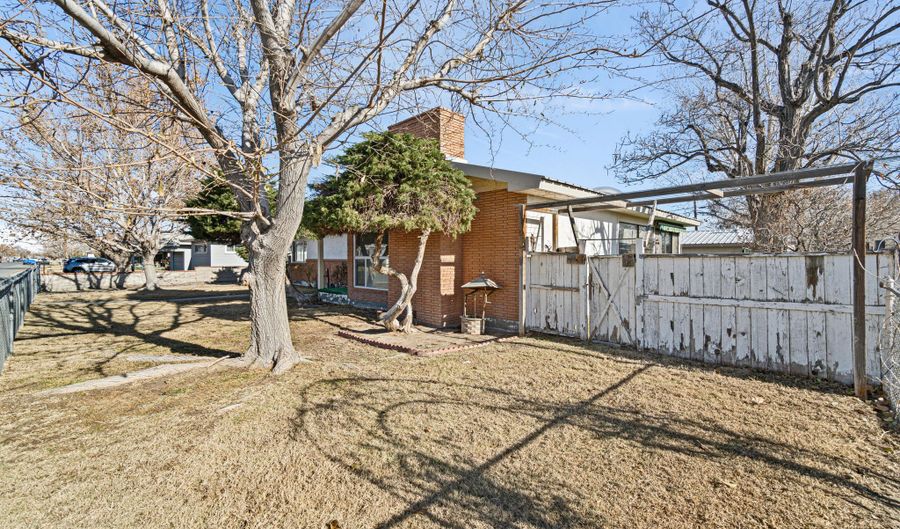 475 S Bailey St, Fallon, NV 89406 - 3 Beds, 2 Bath