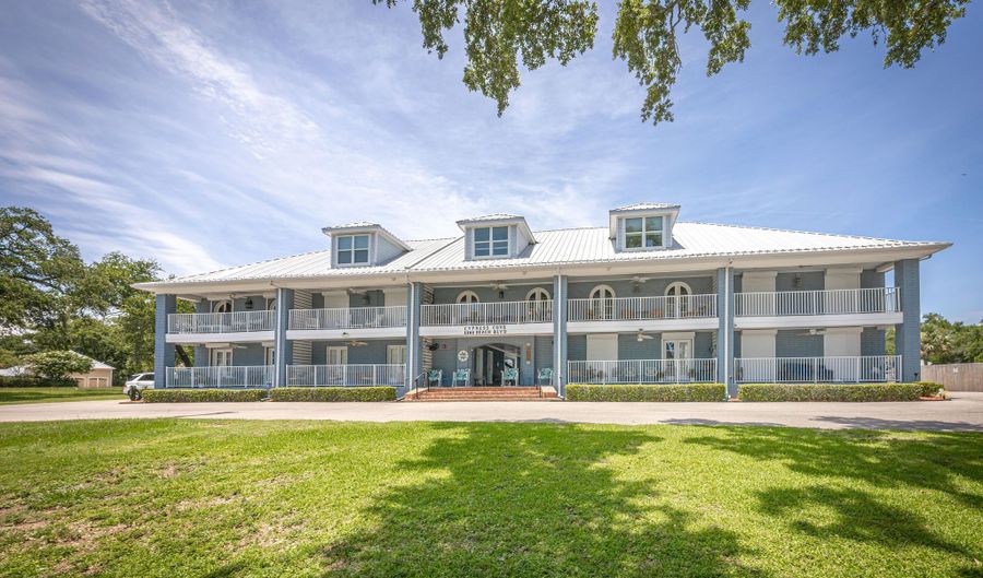 1282 Beach Blvd Lot 207, Biloxi, MS 39530 - 1 Beds, 1 Bath