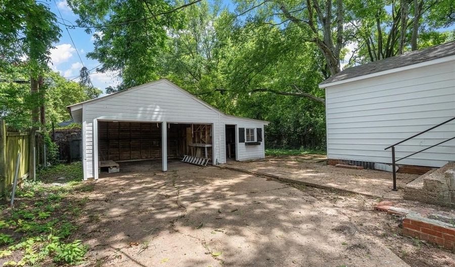 424 Slattery Blvd, Shreveport, LA 71104 - 3 Beds, 2 Bath