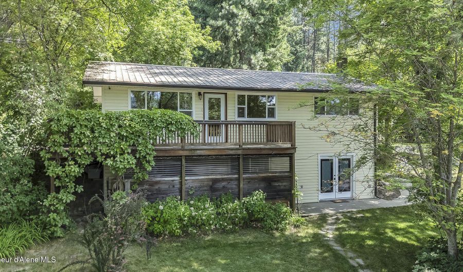 6436 MADISON St, Bonners Ferry, ID 83805 - 4 Beds, 2 Bath