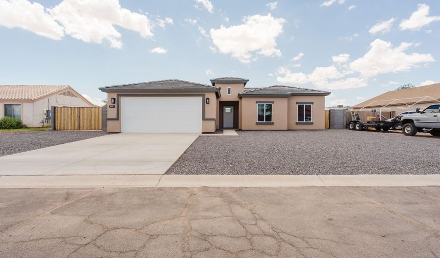 9893 W SUNBIRD Dr, Arizona City, AZ 85123 - 4 Beds, 2 Bath