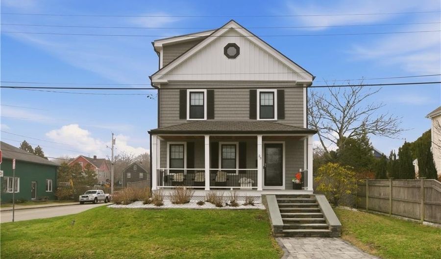 23 Clinton St, Newport, RI 02840 - 4 Beds, 3 Bath