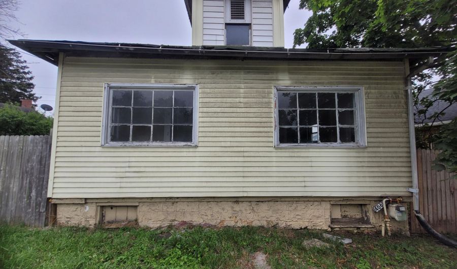 1406 Logan Blvd, Altoona, PA 16602 - 2 Beds, 1 Bath
