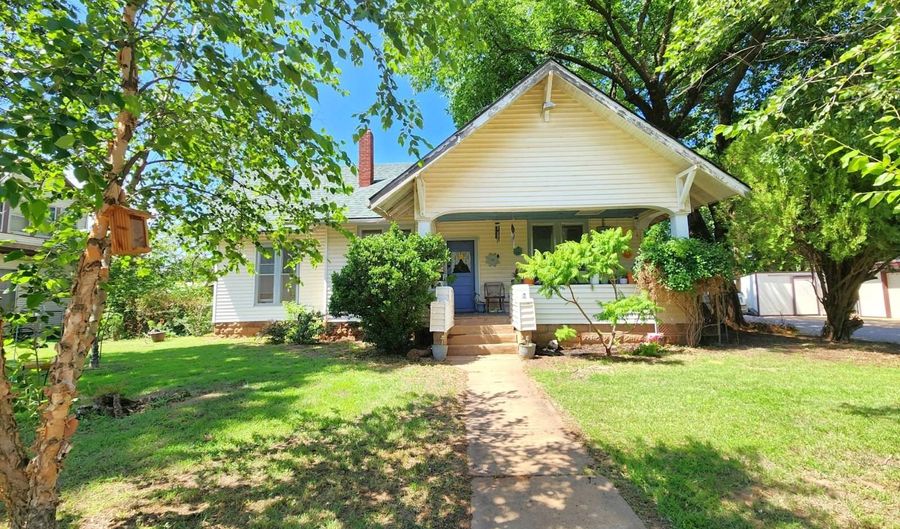 210 W Locust, Anthony, KS 67003 - 3 Beds, 1 Bath