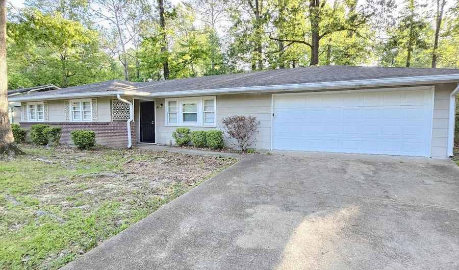 3150 Longwood Dr, Jackson, MS 39212 - 3 Beds, 2 Bath