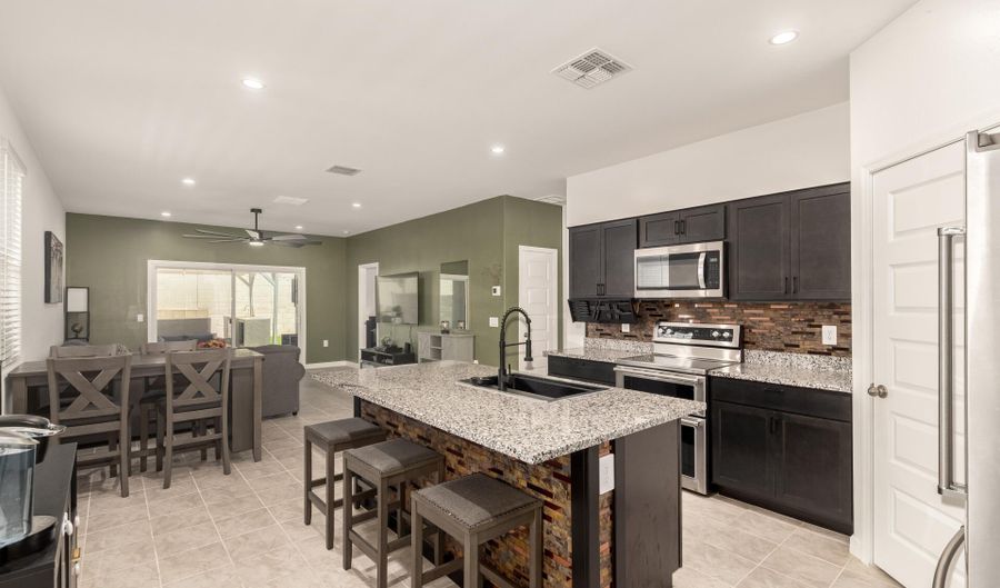 2004 W Sandoval Ave, Apache Junction, AZ 85120 - 3 Beds, 2 Bath