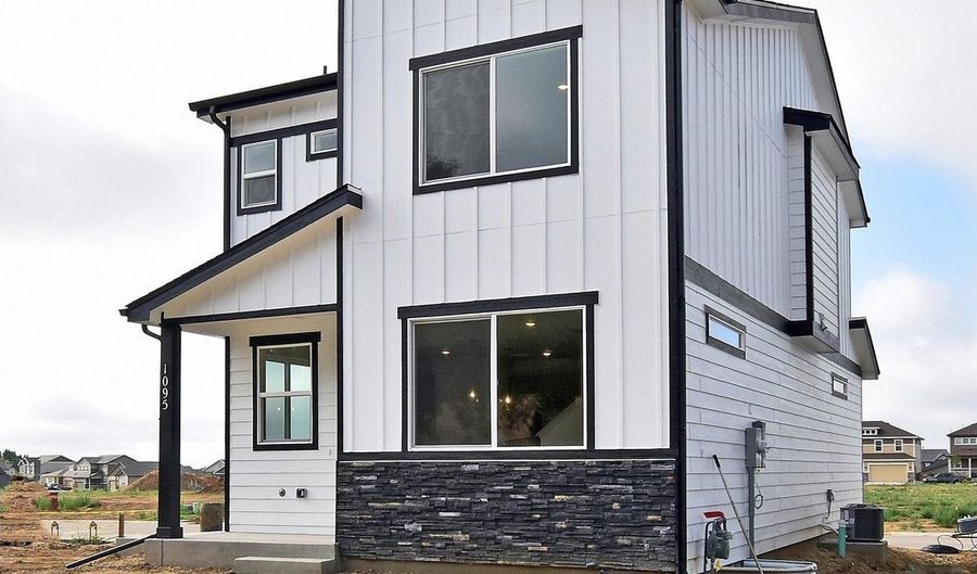 533 S 10th St, Berthoud, CO 80513 - 3 Beds, 3 Bath