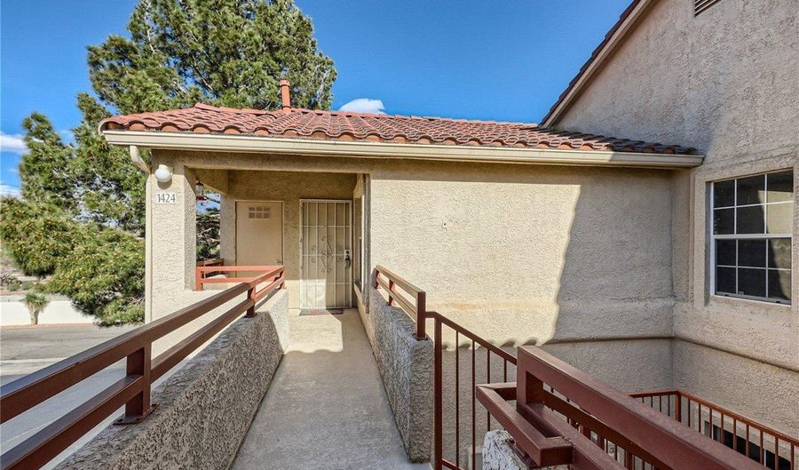 520 Arrowhead Trl 1424, Henderson, NV 89015 - 2 Beds, 2 Bath