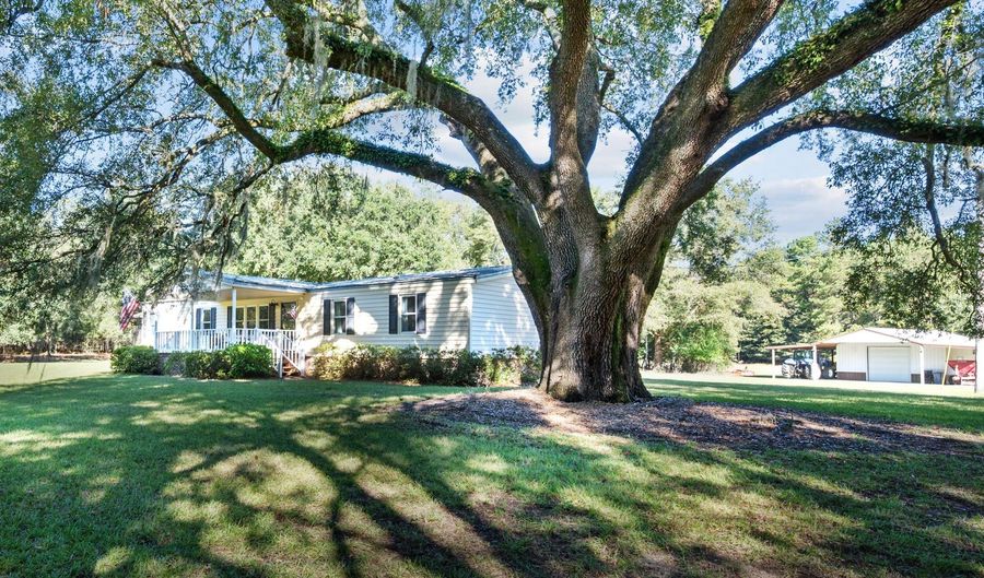 7901 Ashleigh Rd, Blackville, SC 29817 - 4 Beds, 3 Bath