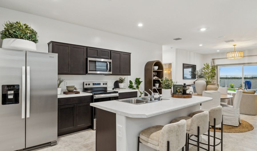 9176 S PALO VERDE Dr, Apache Junction, AZ 85120 - 4 Beds, 3 Bath