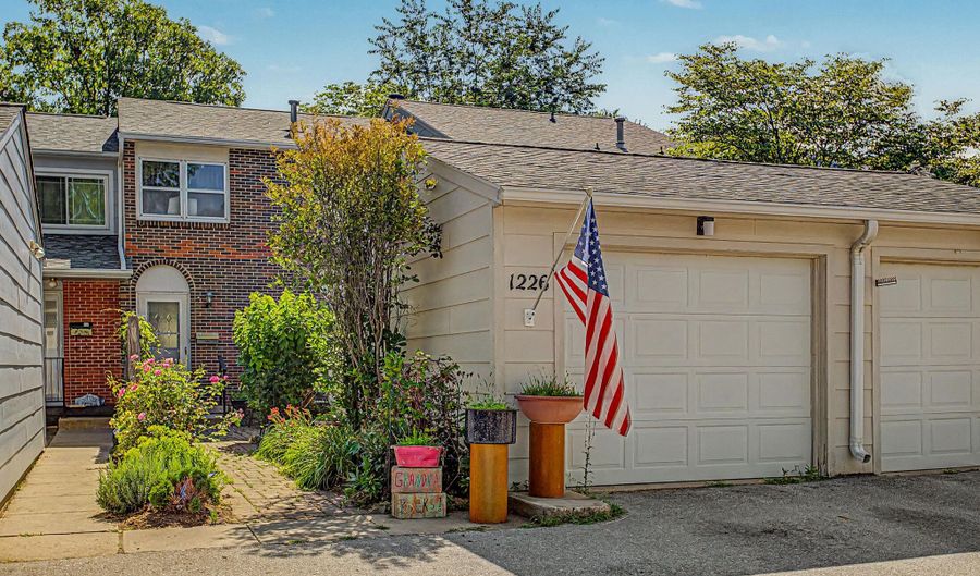 1226 Truman Pl, Ames, IA 50010 - 2 Beds, 2 Bath