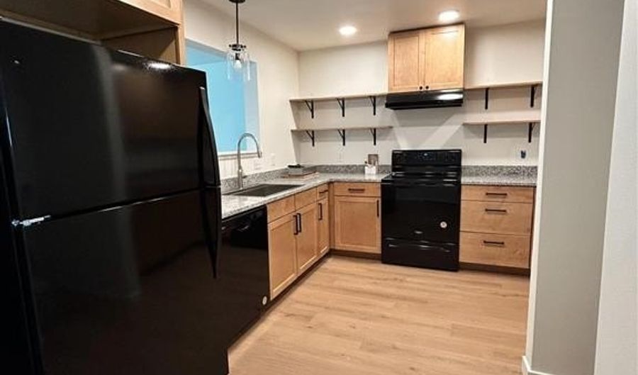 807 Cocoa Ct B, Cody, WY 82414 - 3 Beds, 2 Bath