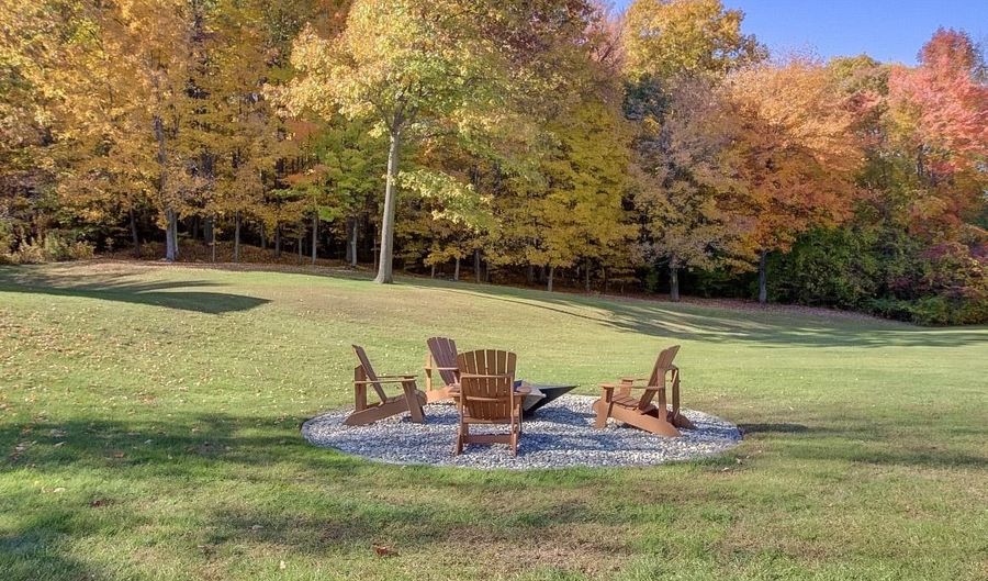 105 Brook Dr, Burlington, VT 05408 - 3 Beds, 4 Bath