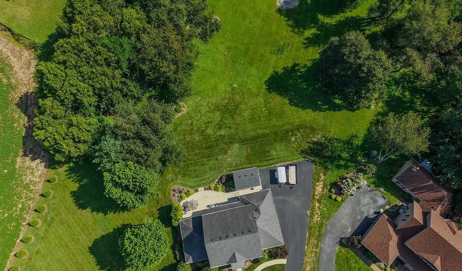 117 Traylin Ct, Alvaton, KY 42122 - 5 Beds, 4 Bath
