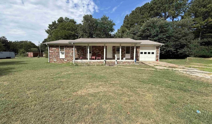 33 Stacey Dr, Batesville, AR 72501 - 3 Beds, 2 Bath