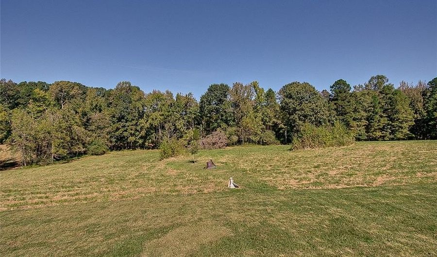 1862 Poole Town Rd, Asheboro, NC 27205 - 3 Beds, 2 Bath