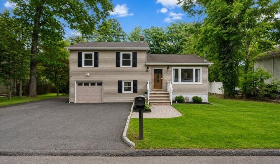 427 Shepperd Ln, Alloway, NJ 07422 - 3 Beds, 1 Bath
