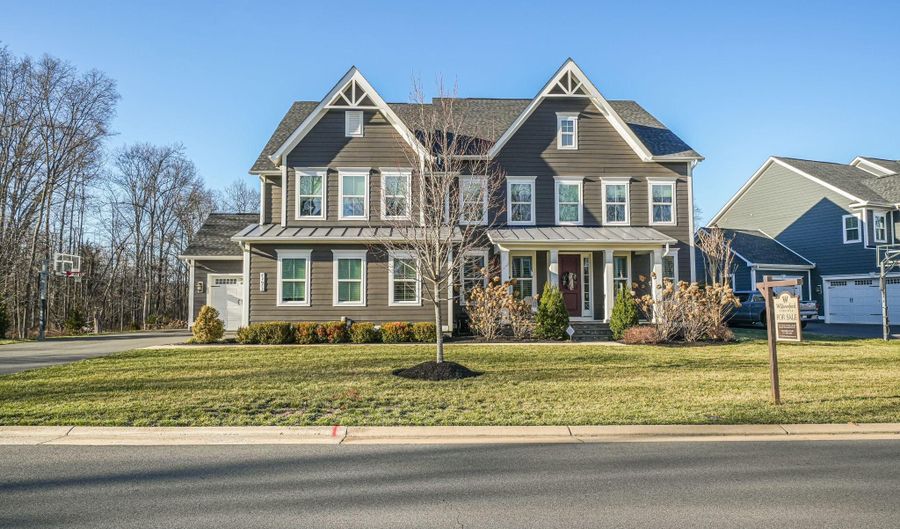 23673 AMESFIELD Pl, Aldie, VA 20105 - 6 Beds, 7 Bath