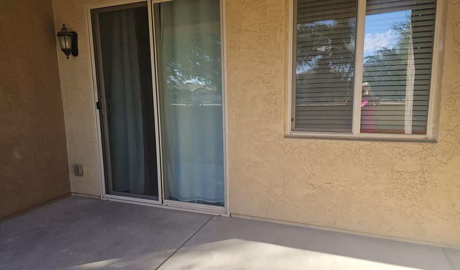 250 W QUEEN CREEK Rd 106, Chandler, AZ 85248 - 2 Beds, 2 Bath